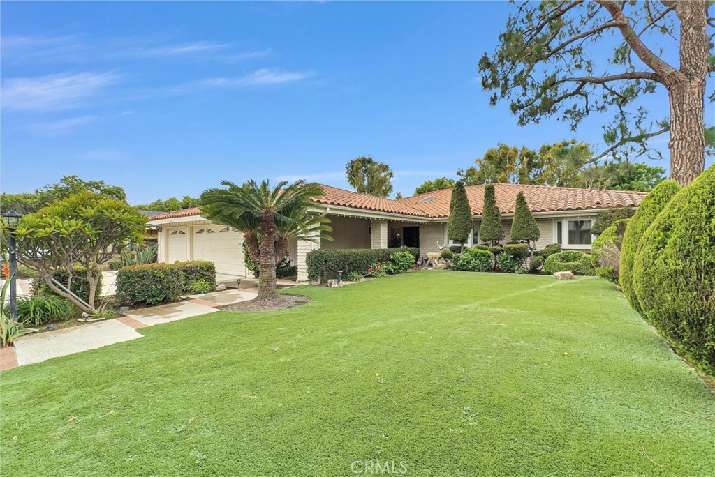 2308 N Lowell Lane