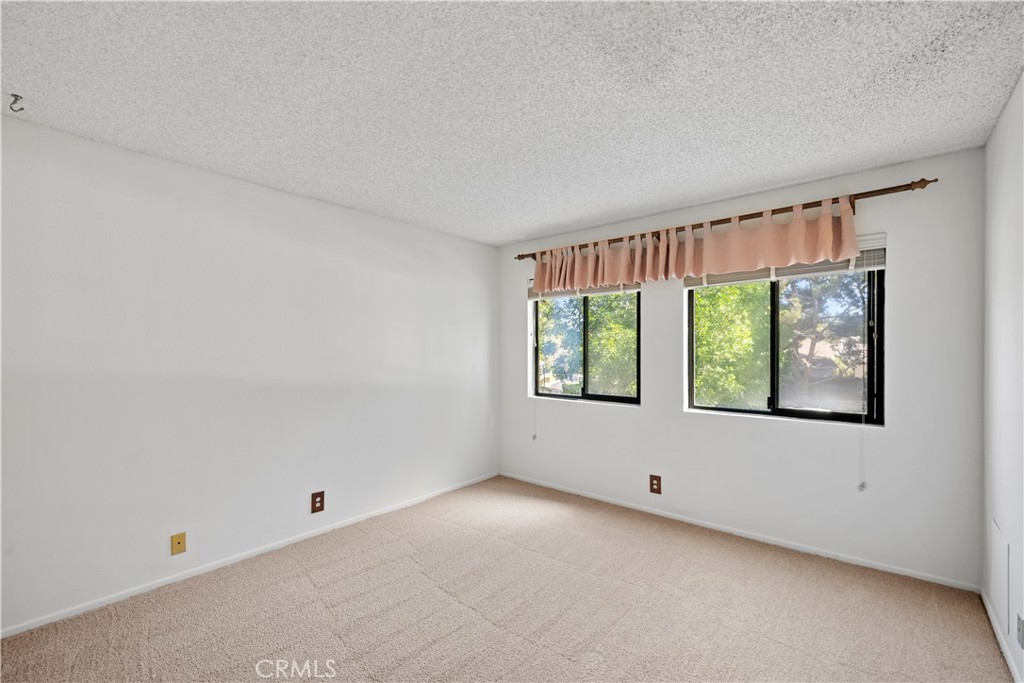 Laurels (LR) - Residential