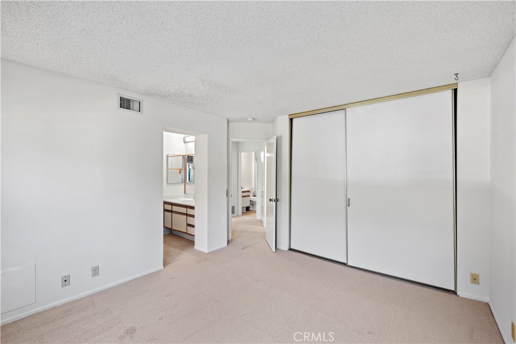 Laurels (LR) - Residential