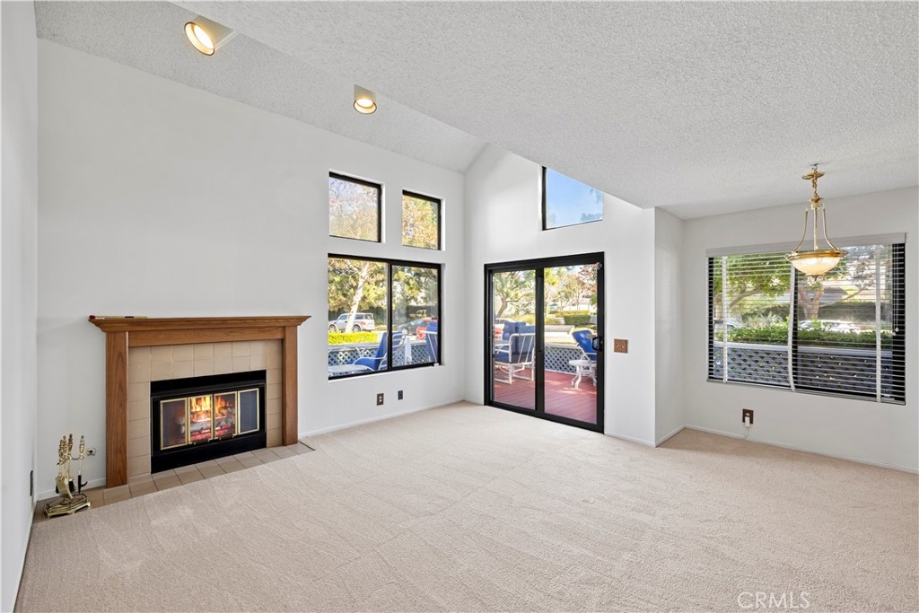 Laurels (LR) - Residential