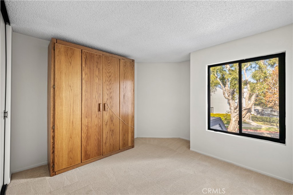 Laurels (LR) - Residential