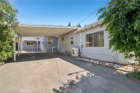 Photo of 11036 Scoville Avenue, Sunland, CA 91040 (MLS # BB26117203)