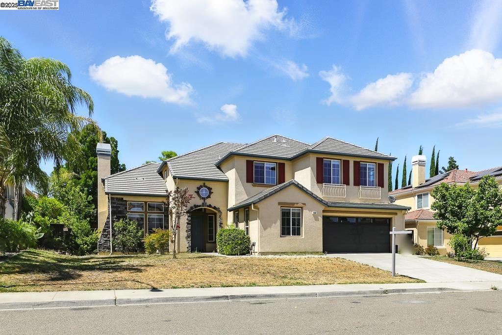 This beautifully updated 5-bedroom, 3.5-bath home offers modern comfort and style, featuring brand-new flooring throughout the main level and fresh carpet upstairs. Soaring ceilings and abundant natural light create a bright, open atmosphere you'll love coming home to.The spacious first floor includes a versatile bonus office—perfect for remote work or easily transformed into a 6th bedroom. Upstairs, a generous loft provides the ideal space for a second living room, playroom, or entertainment area.
