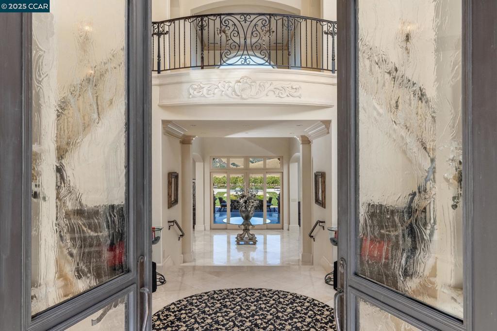 BLACKHAWK C. C. - Residential