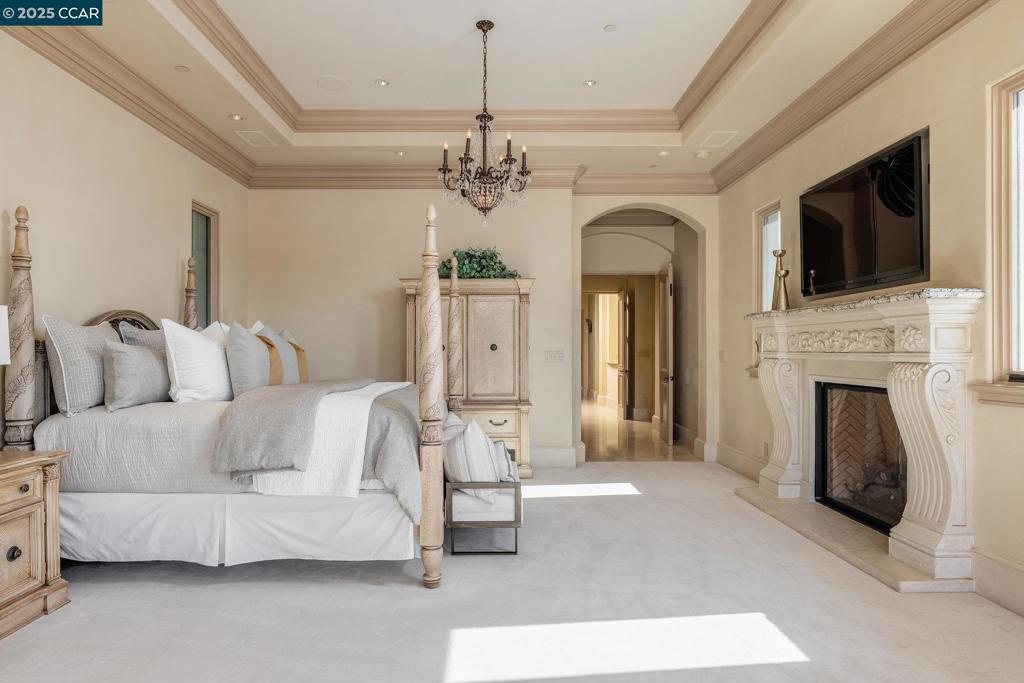 BLACKHAWK C. C. - Residential