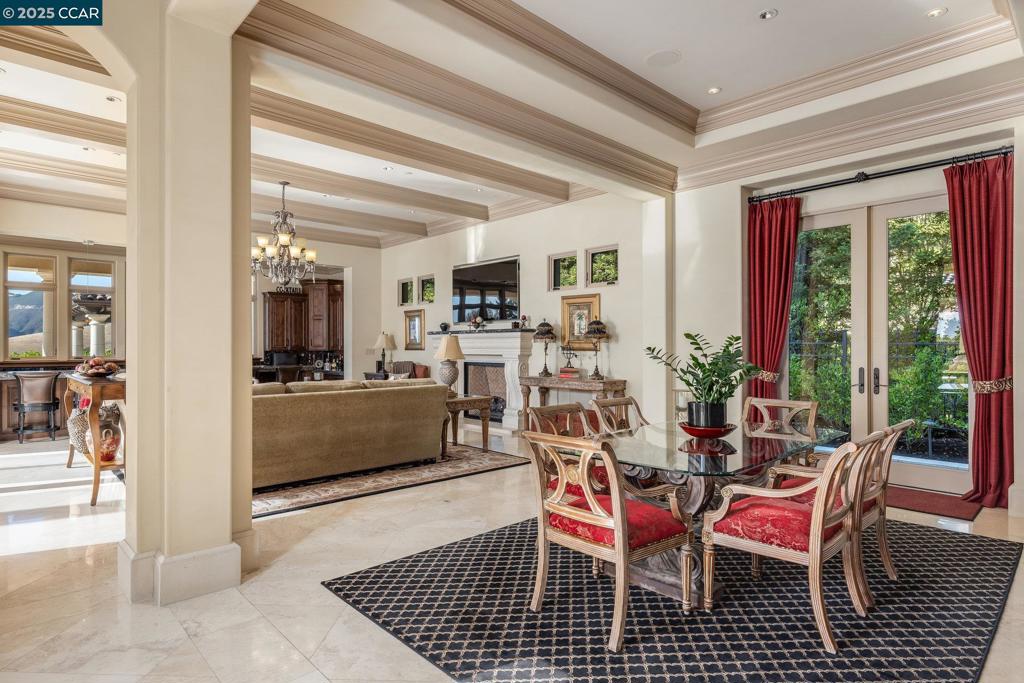 BLACKHAWK C. C. - Residential