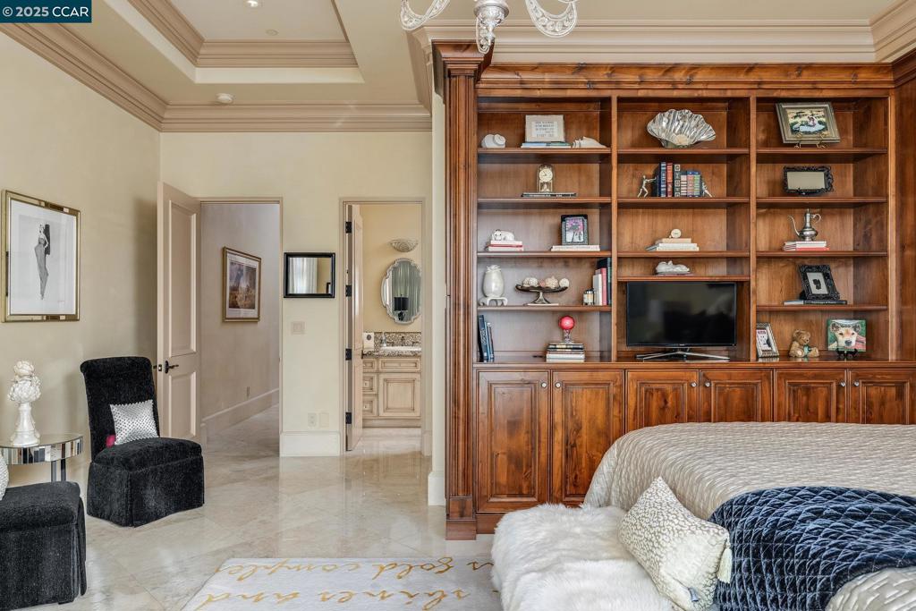 BLACKHAWK C. C. - Residential