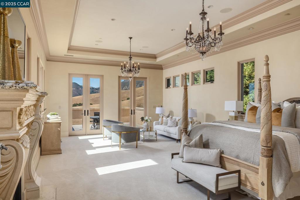 BLACKHAWK C. C. - Residential