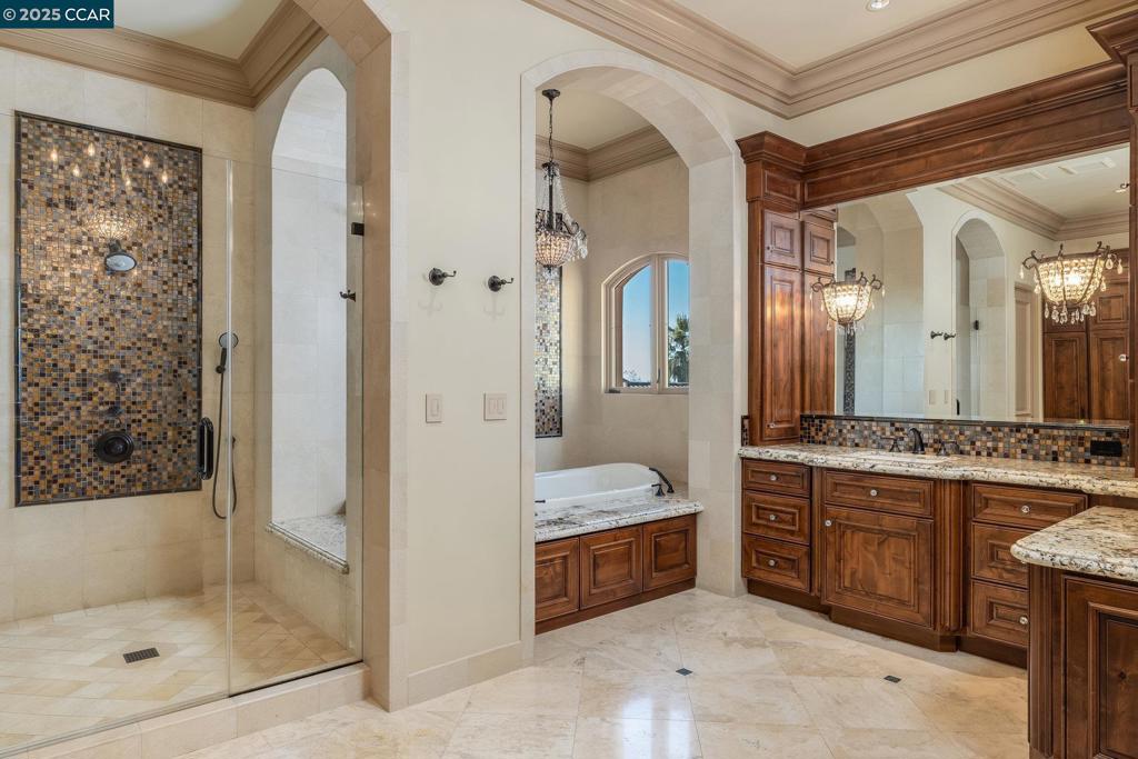 BLACKHAWK C. C. - Residential