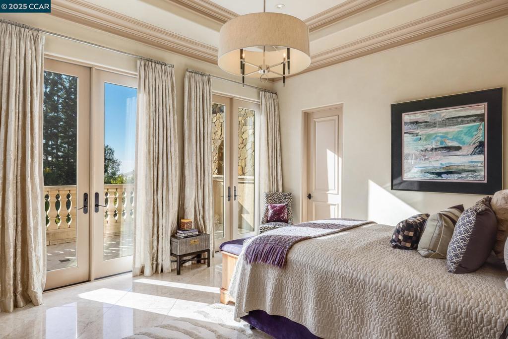 BLACKHAWK C. C. - Residential