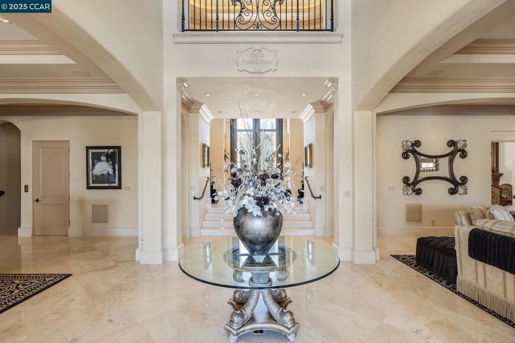 BLACKHAWK C. C. - Residential