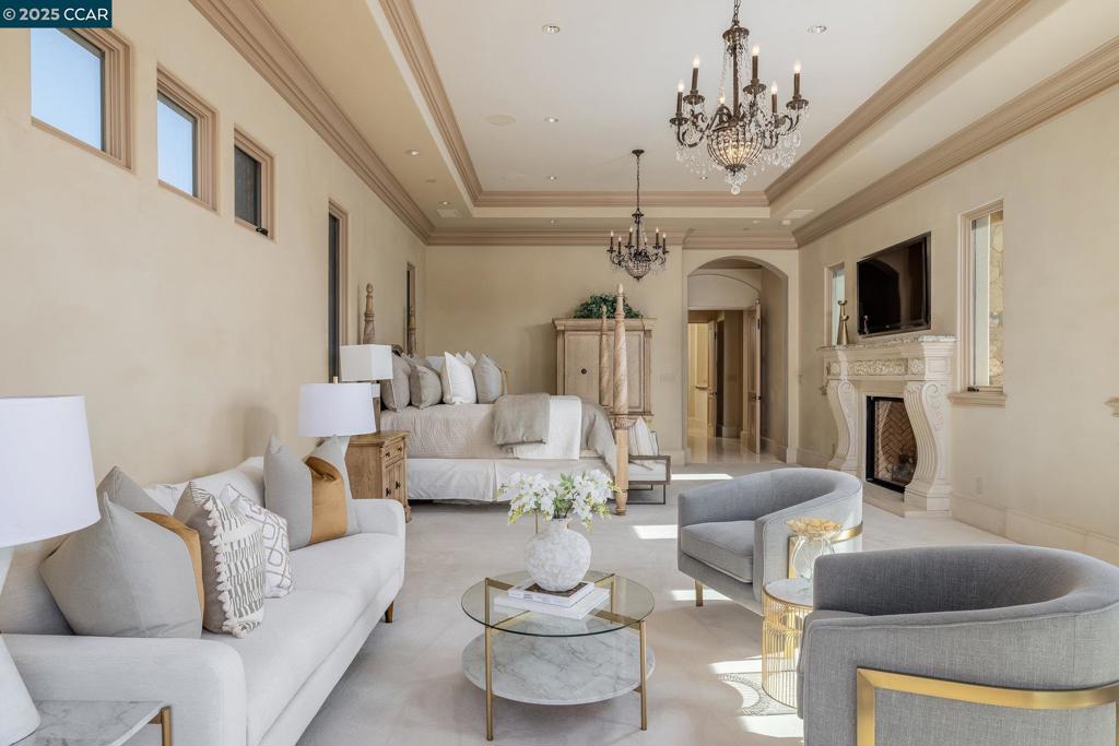 BLACKHAWK C. C. - Residential