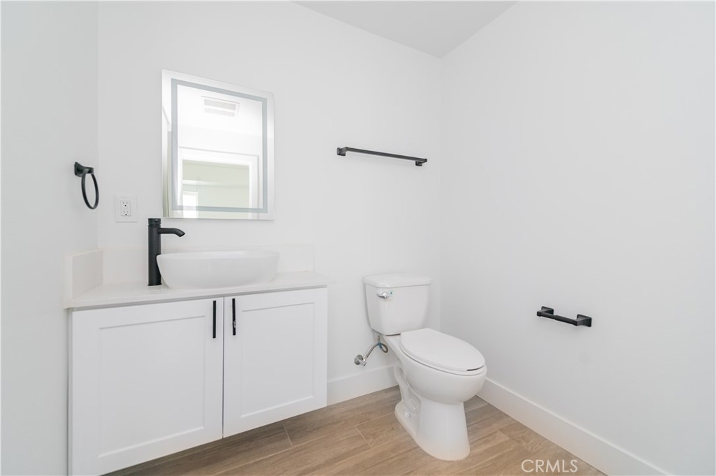 1598 W 36th Street