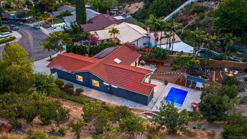 6150 Decanture Ct