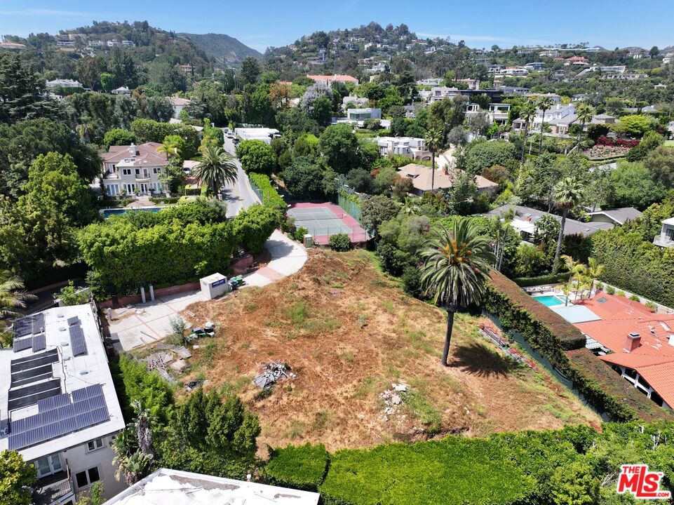 1120 Summit Drive