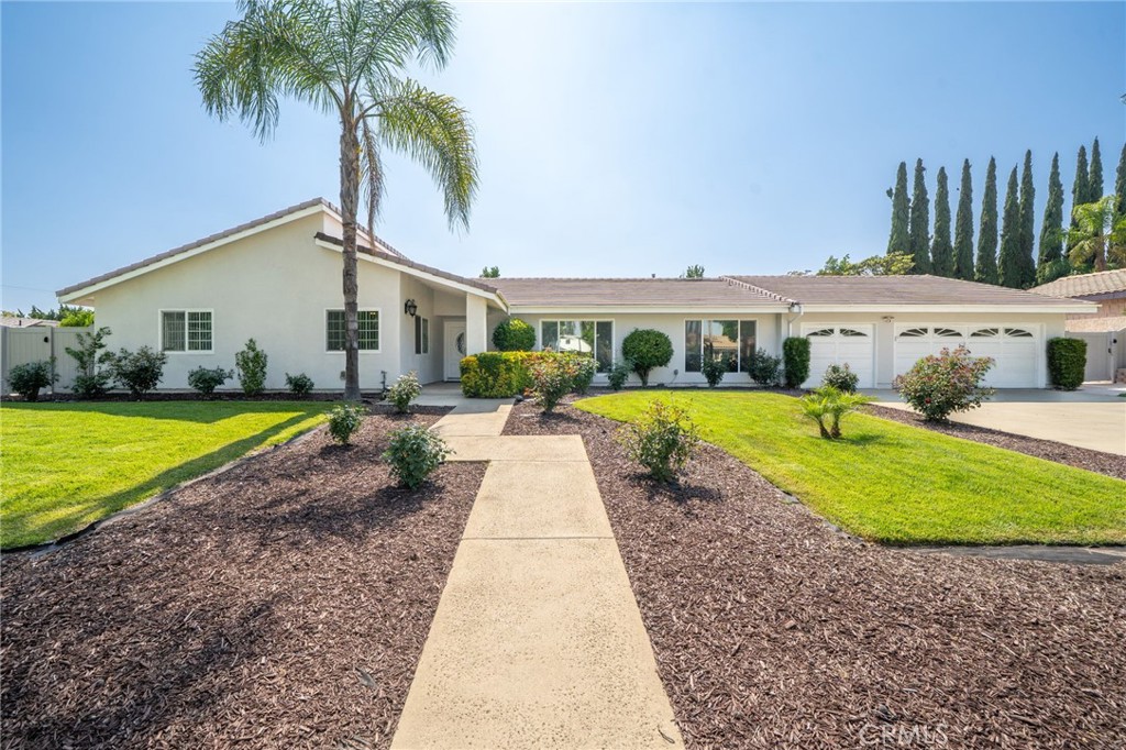 1817 N Vallejo Way