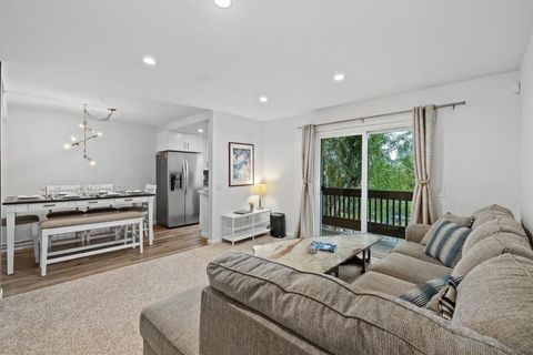 5350 Baltimore Dr 22 La Mesa CA 91942