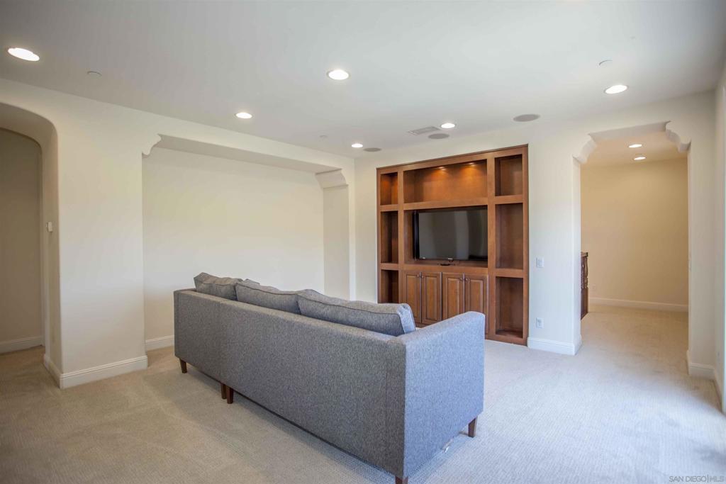 Rancho Santa Fe - Residential