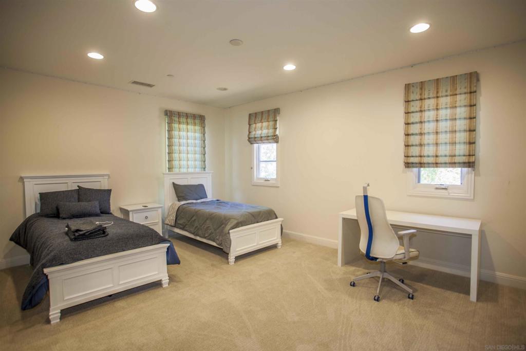 Rancho Santa Fe - Residential