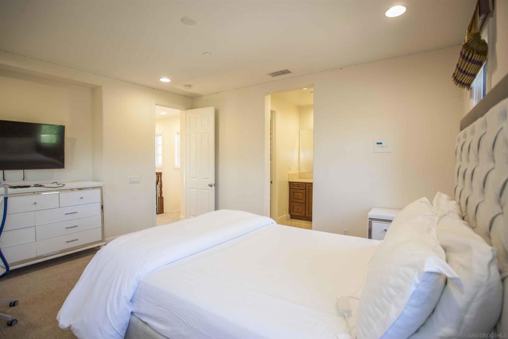 Rancho Santa Fe - Residential