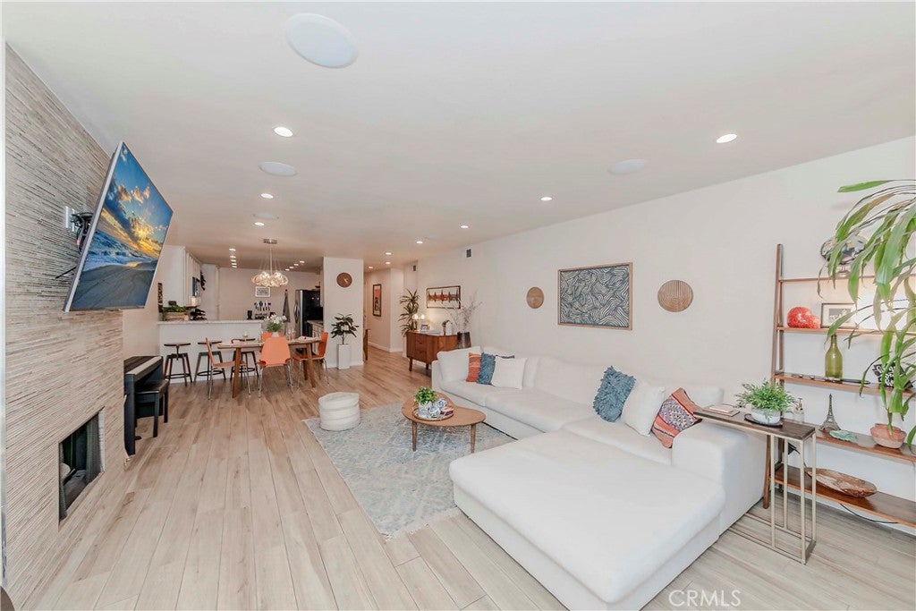 1940 N Highland Avenue