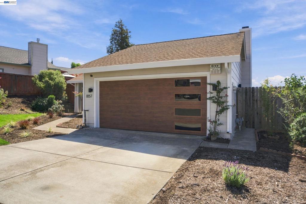 1057 Topsail Drive