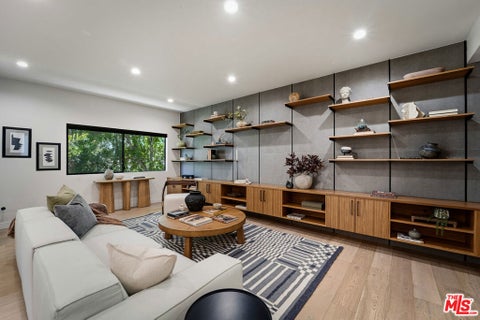 Photo of 234 S Tower Drive #4, Beverly Hills, CA 90211 (MLS # 26102143)