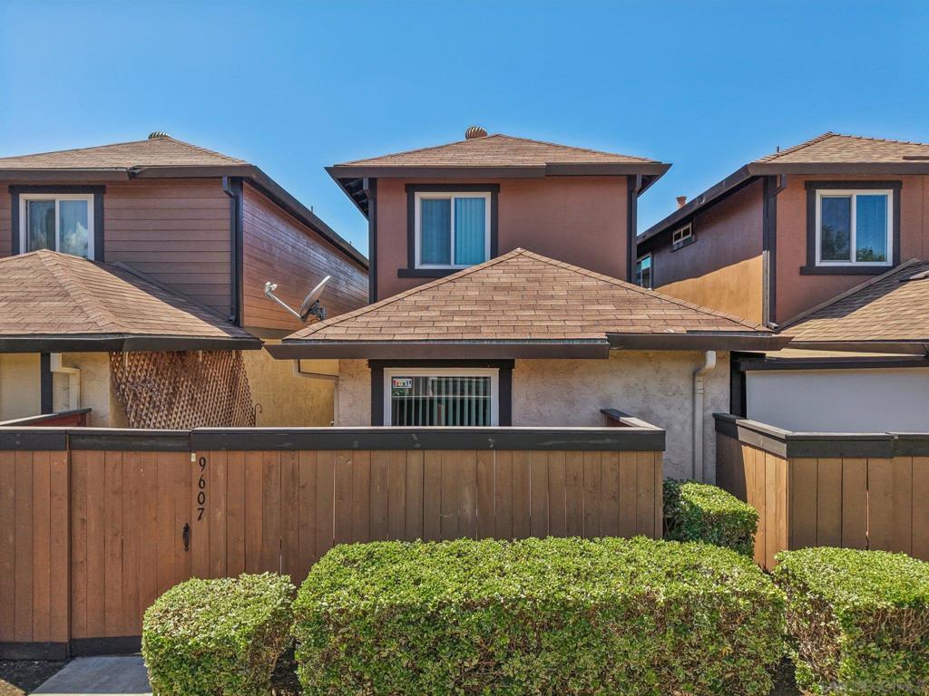 Lakeside - Residential