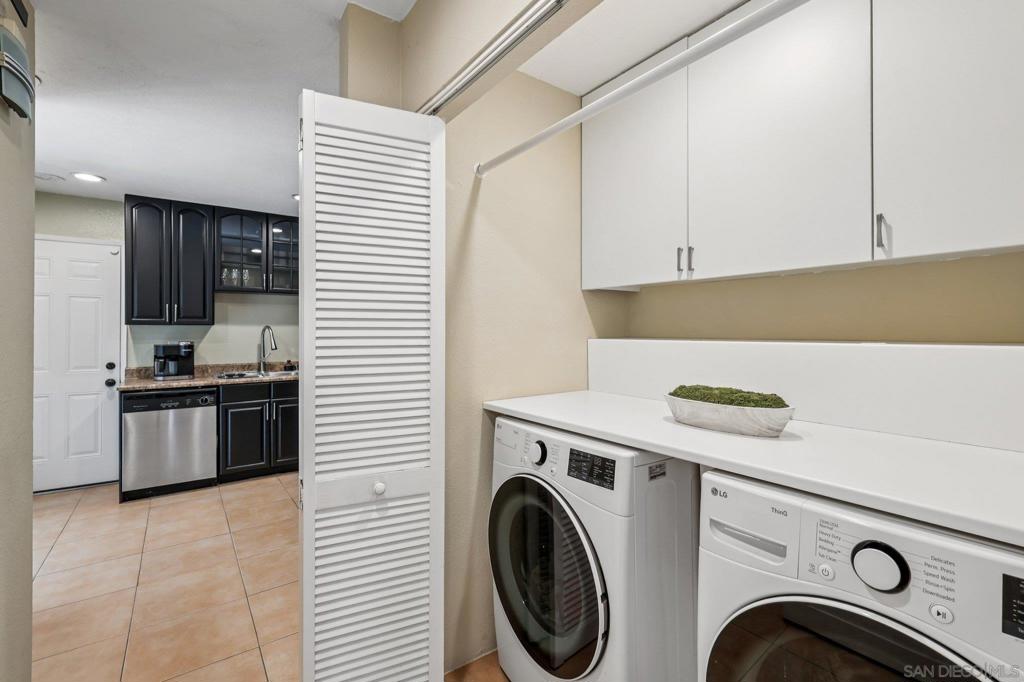 Lakeside - Residential