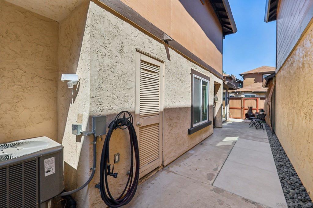 Lakeside - Residential