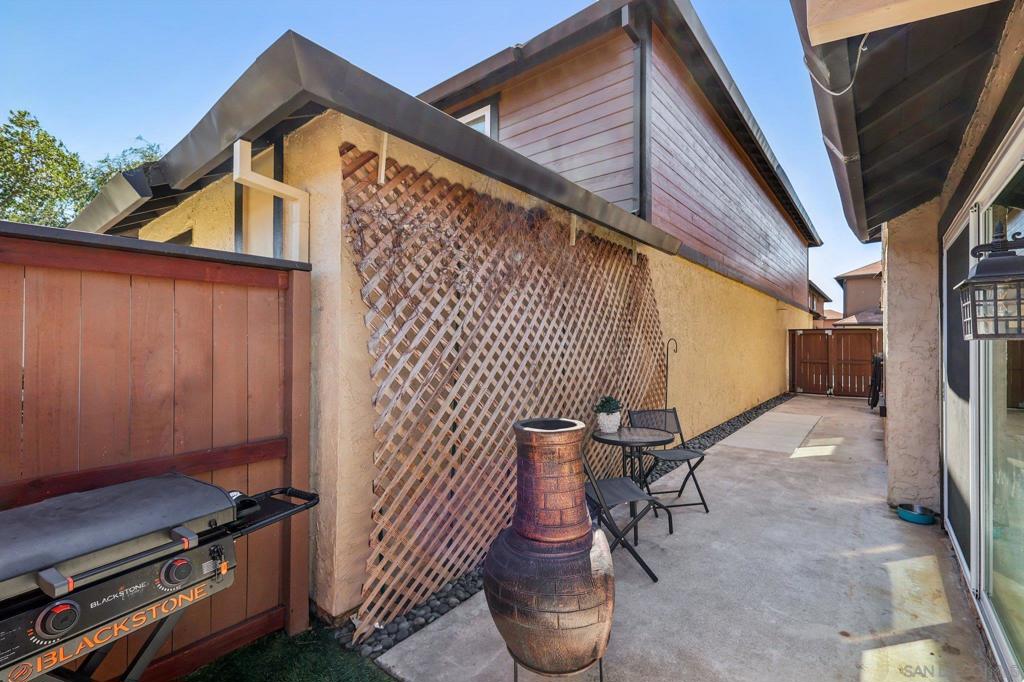 Lakeside - Residential