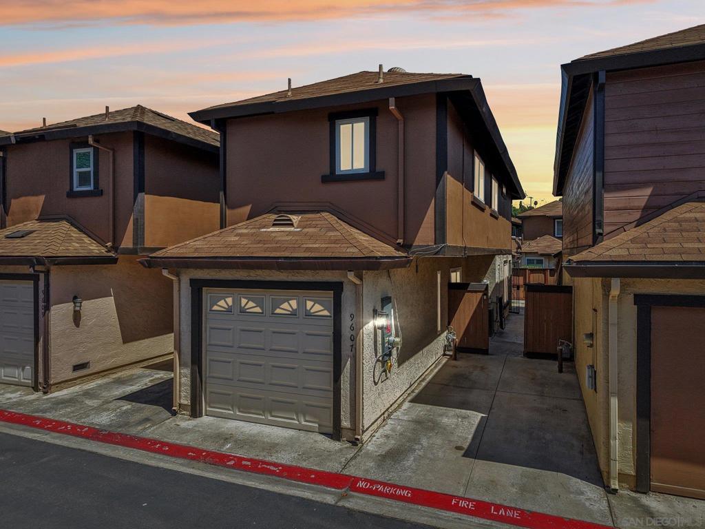 Lakeside - Residential