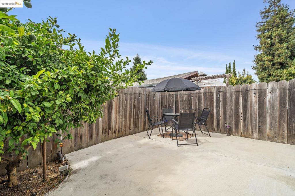 CHERRYLAND AREA - Residential
