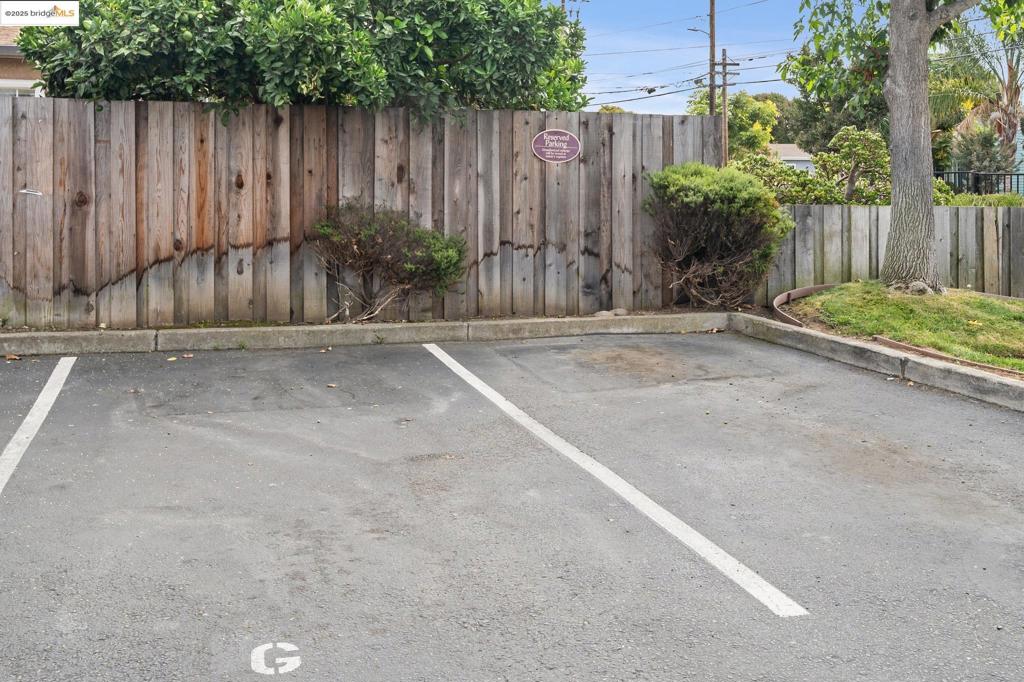CHERRYLAND AREA - Residential