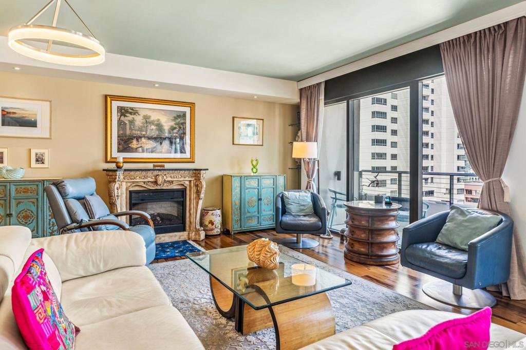 645 Front St 1604