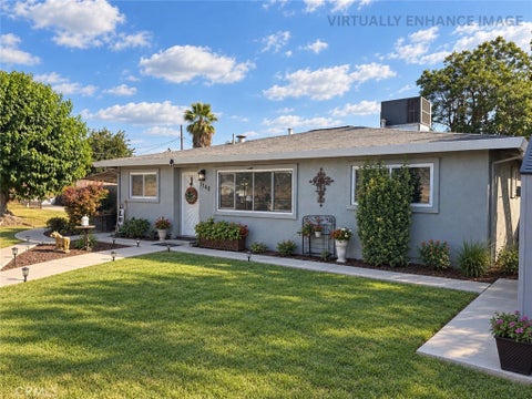 Photo of 1140 Front St ST, Livingston, CA 95334 (MLS # MC26201821)