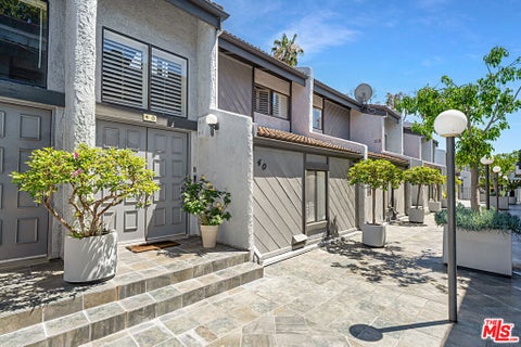 Tiny photo for 1925 S Beverly Glen Boulevard #40, Los Angeles, CA 90025 (MLS # 26989165)