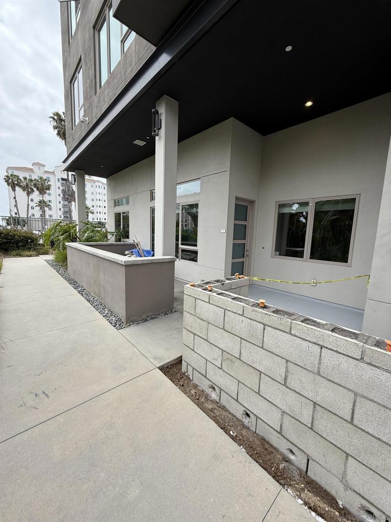355 N Cleveland Street 101