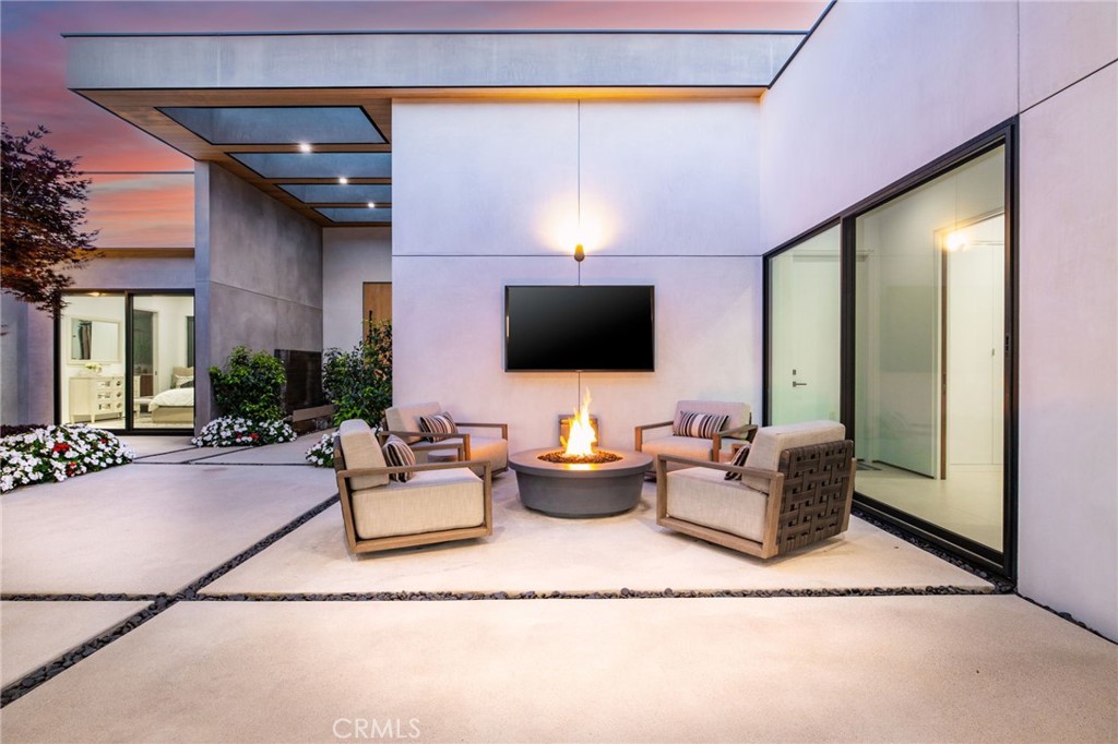 Huntington Seacliff (HSEA) - Residential