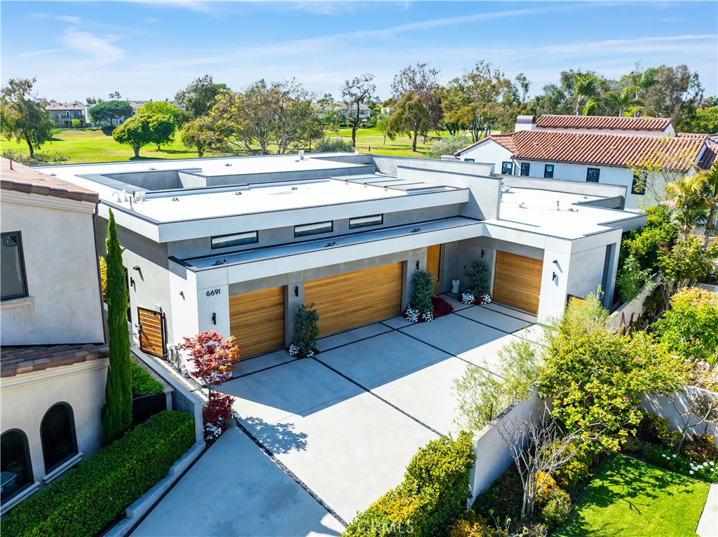 Huntington Seacliff (HSEA) - Residential