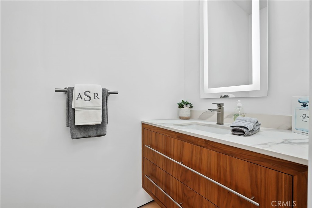 Huntington Seacliff (HSEA) - Residential