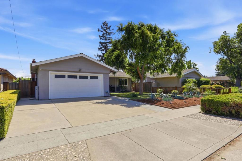 1690 Andalusia Way, San Jose CA 95125
