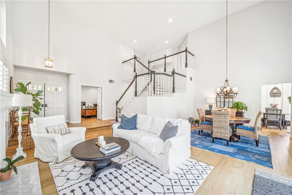 22681 Maplewood