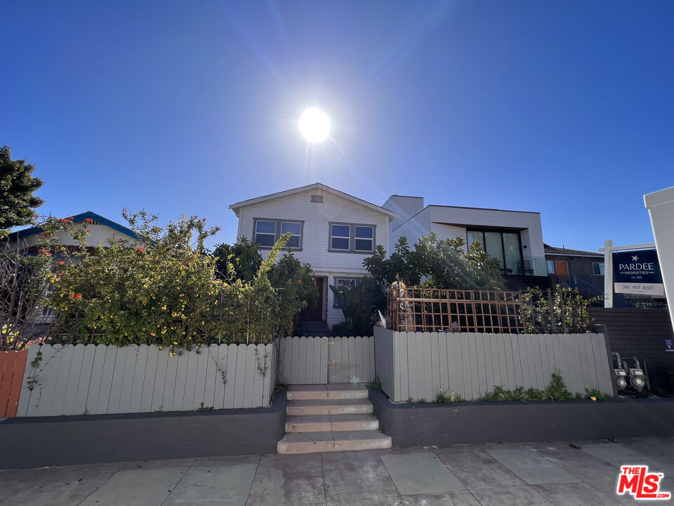 We are very pleased to exclusively offer for purchase 114 Paloma Avenue, a 6-unit apartment building located less than two blocks from the Pacific Ocean, situated on a beautiful Venice Walk Street surrounded by multi-million-dollar homes. Boasting a 95 Walkscore, 114 Paloma is being delivered with 4 of 6 units vacant, ready to be remodeled and re-rented at market rents. Unique opportunity to purchase a value-add multi-family investment property in prime Venice Beach. Located less than 2 blocks from the beach on a classic walk street. Walking distance to Main Street, Rose Avenue & Abbot Kinney, future residents of 114 Paloma will enjoy a true walker's paradise. Approx. 50% potential upside in rents. The 6-unit property consists of (4) one bedroom, one bath and (2) single, one bath apartments. The vintage units have hardwood floors and tile. Rear unit has access to a stunning and large backyard with tropical landscaping, gorgeous sitting area. The two front units have access to one large 30x30 yard, which creates a beautiful front entrance. 114 Paloma Avenue is a six-unit apartment building in the heart of Venice, CA, beautifully situated on a walk street less than two blocks from the Pacific Ocean. Built in 1910, the charming property is comprised of four one-bedroom, one-bathroom, and two studio units. This asset is situated two blocks from the beach and walking distance to Abbott Kinney, dubbed "the coolest block in America", Main Street and Rose Avenue. This vibrant beach town offers countless activities, premier shopping and trendy restaurants. Known as Silicon Beach, the immediate area is a growing technology and startup hub. 114 Paloma Avenue presents today's savvy multi-family investor the unique opportunity to capitalize on nearly 70% vacancy, creating instant upside in rental income in one of the strongest and most desirable rental markets in the country.