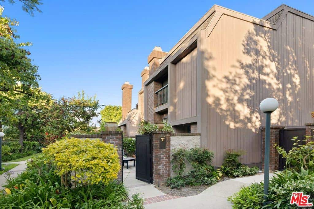 Photo of 4415 Alla Road #2, Marina Del Rey, CA 90292 (MLS # 26792131)