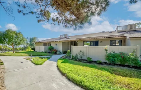 15910 Alta Vista Drive Unit 5D, La Mirada, CA 90638 - MLS#: PW25173521