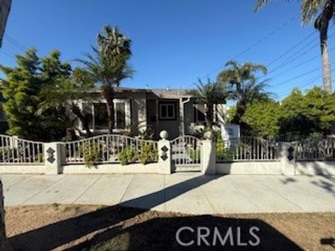 Photo of 4317 E 6th St, Long Beach, CA 90814 (MLS # PW26042884)