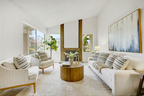 19019 Vickie Cerritos CA 90703