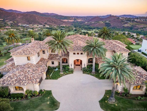 Photo of 14155 Bryce Point Pt, Poway, CA 92064 (MLS # 260015619SD)