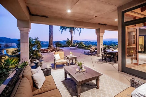 Photo of 14155 Bryce Point Pt, Poway, CA 92064 (MLS # 260015619SD)